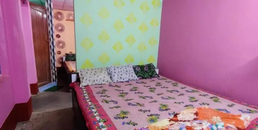 ファミリールーム, Anirudha Guest House
