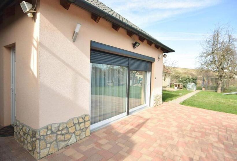 １ベッドルームアパートメント, Marco Art Vendégház For 1  8 Persons