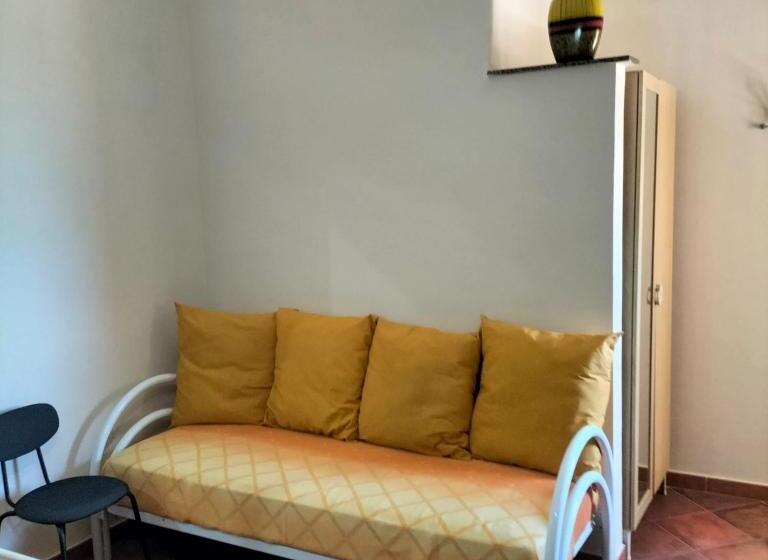 غرفة قياسية ثلاثية, Bed And Breakfast Don Angelo Miramare