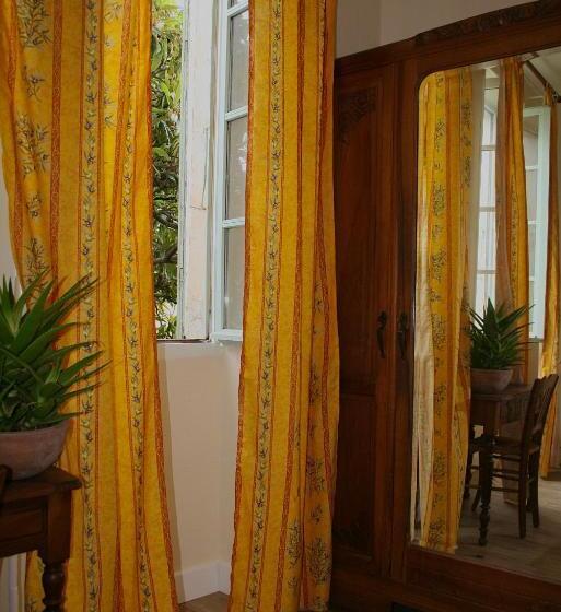 Номер Стандарт, Le Clos Des Laurons