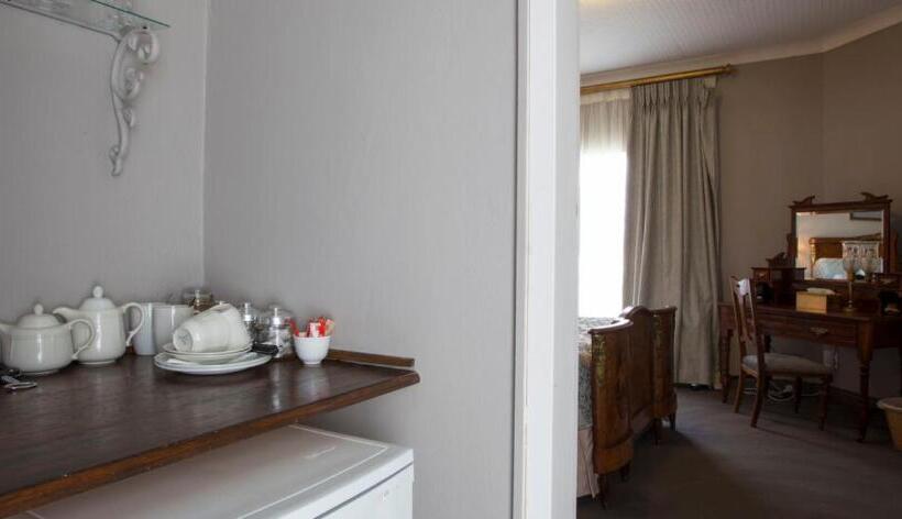 キングサイズベッドのデラックスルーム, Leeuwenhof Country Lodge & Garden Spa