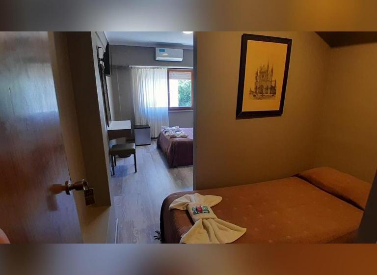 غرفة قياسية ثلاثية, Perugia