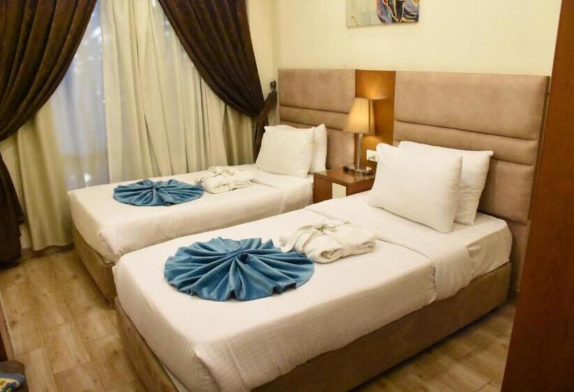 اتاق استاندارد با چشمانداز استخر, Zamalek Army