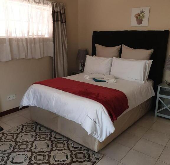 اتاق لوکس, The Villa