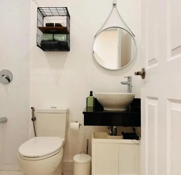 Standard-studio Parveke, Primo Condo Studio Type One Pontefino Tower