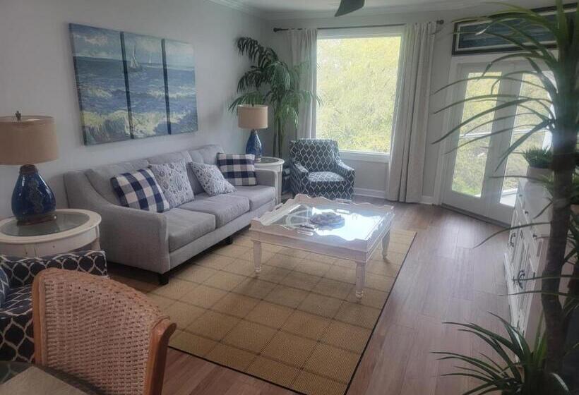 Апартаменты 1 Спальня с Балконом, The Moorings Condo Wild Dunes Resort Isle Of Palms Marina