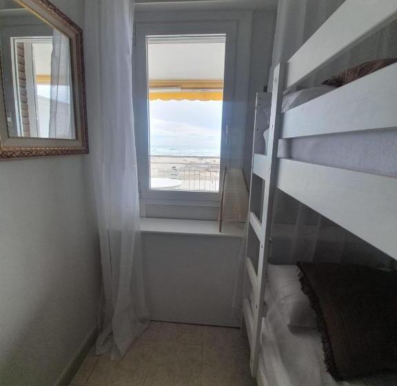 带海景的标准房, Beach Front Room Not A