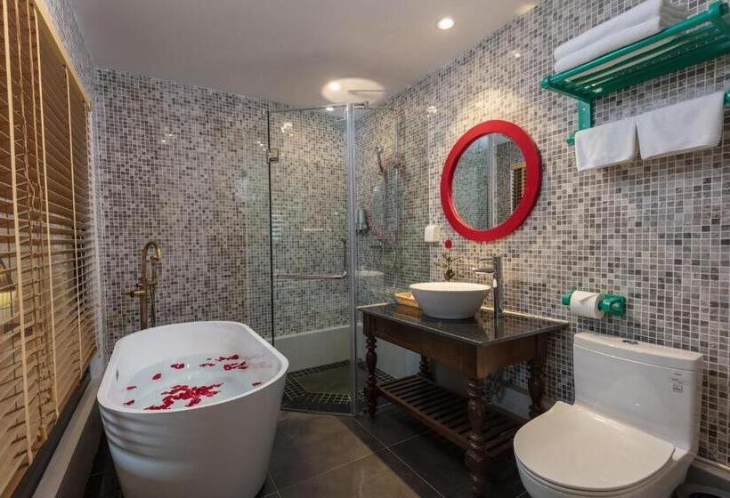 اتاق لوکس, Hôteldesapa