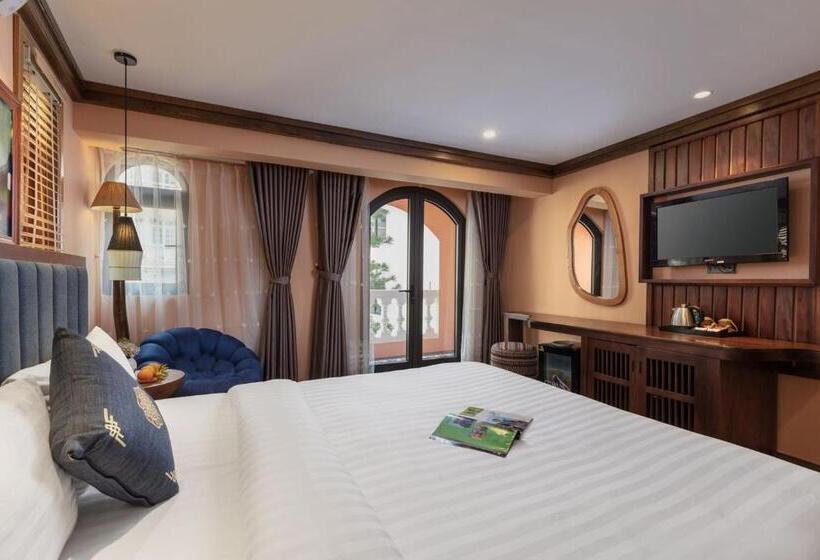 اتاق لوکس با چشمانداز شهر, Hôteldesapa