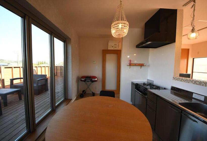 Family Room, Surf Island Isumi