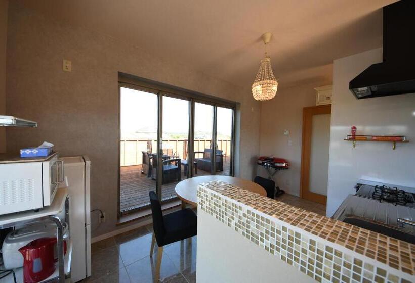 Family Room, Surf Island Isumi