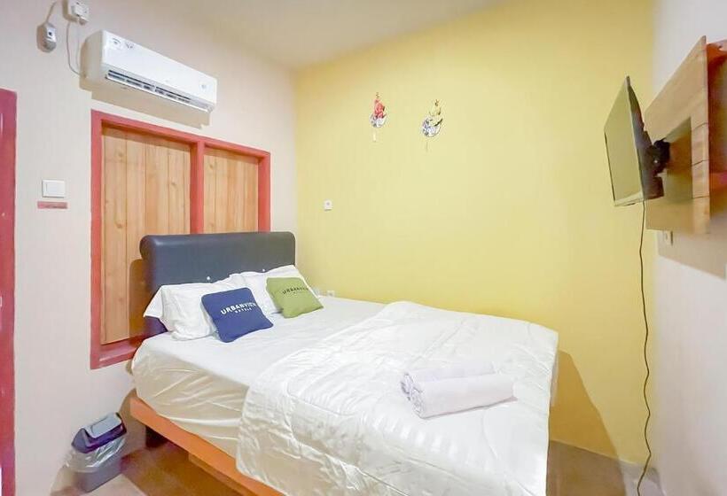 Номер Стандарт, Urbanview Hotel Sany Cirebon