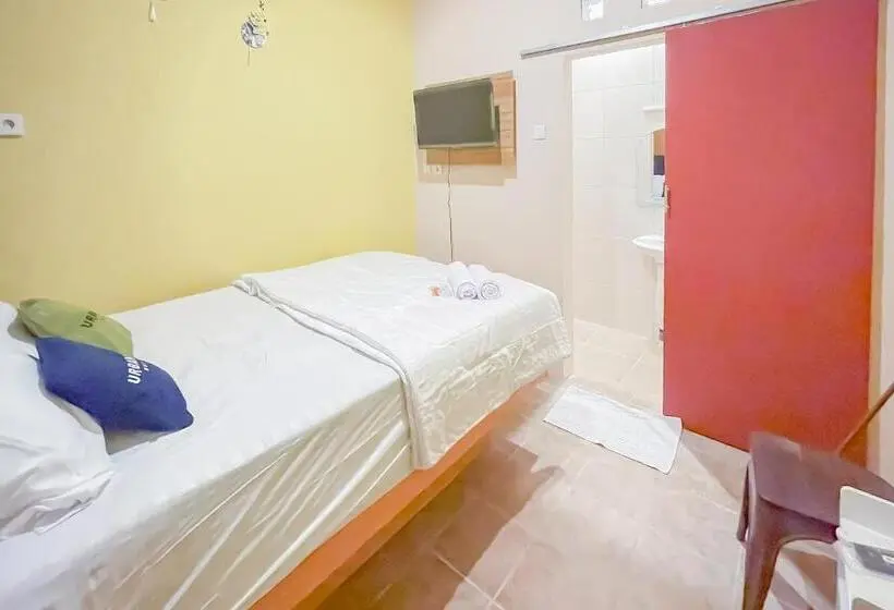 スタンダードルーム, Urbanview Hotel Sany Cirebon