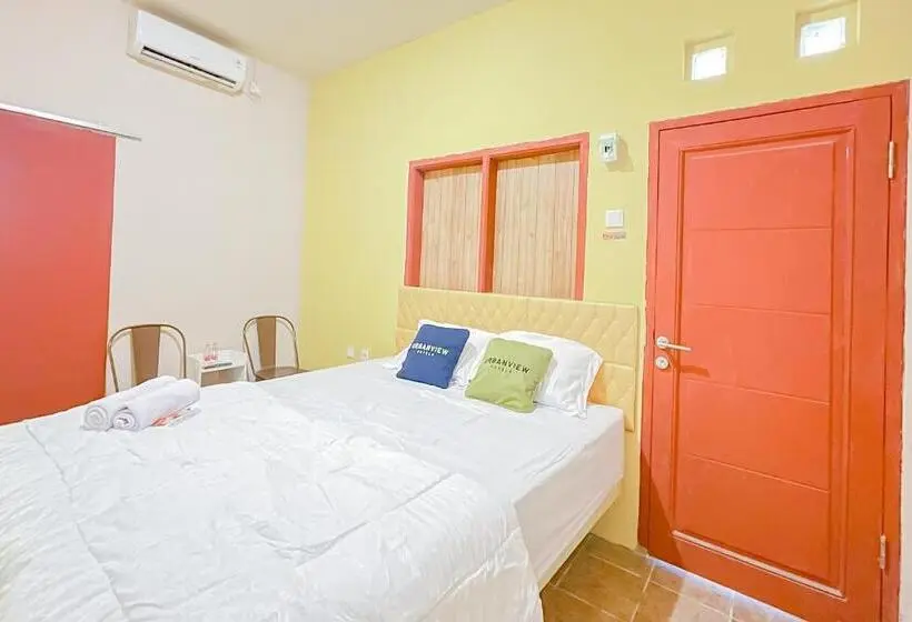 デラックスルーム, Urbanview Hotel Sany Cirebon