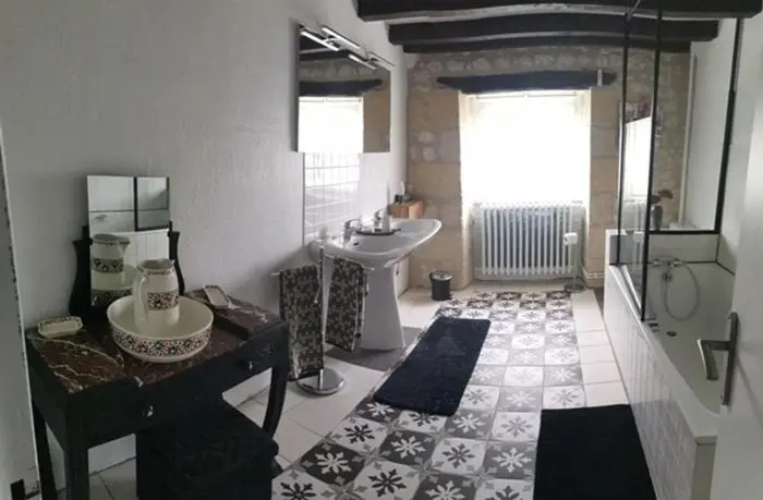 プールビュースタンダードルーム, Chambres D Hôtes Des Princes De Bel Air