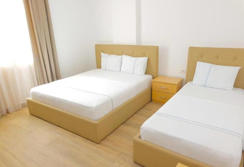 חדר משפחתי, Afa