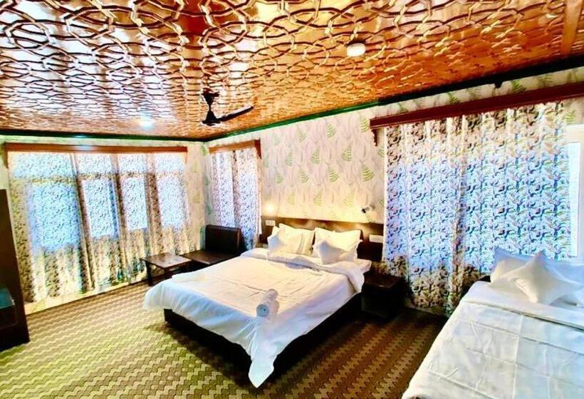 غرفة قياسية, Diamond Cottage