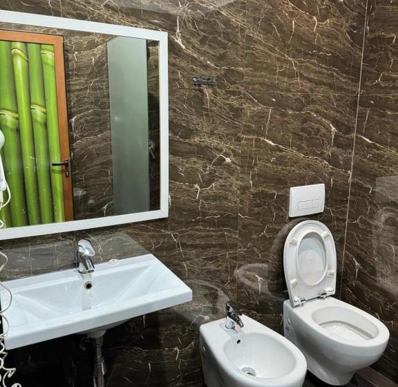 غرفة قياسية مزوَّدة بشُرفة, Imperium