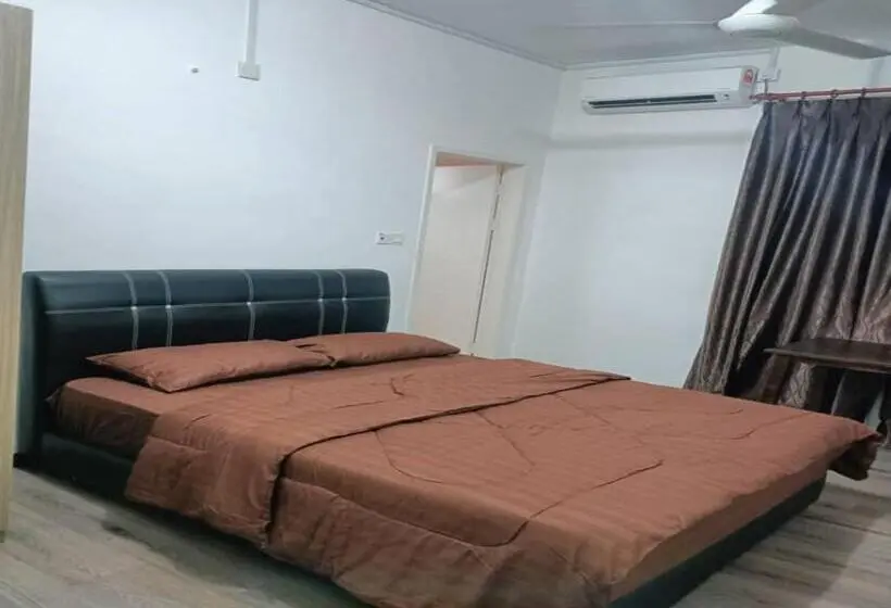 バス共有のスタンダードルーム, Oyo 90965 Lakut Valley Homestay