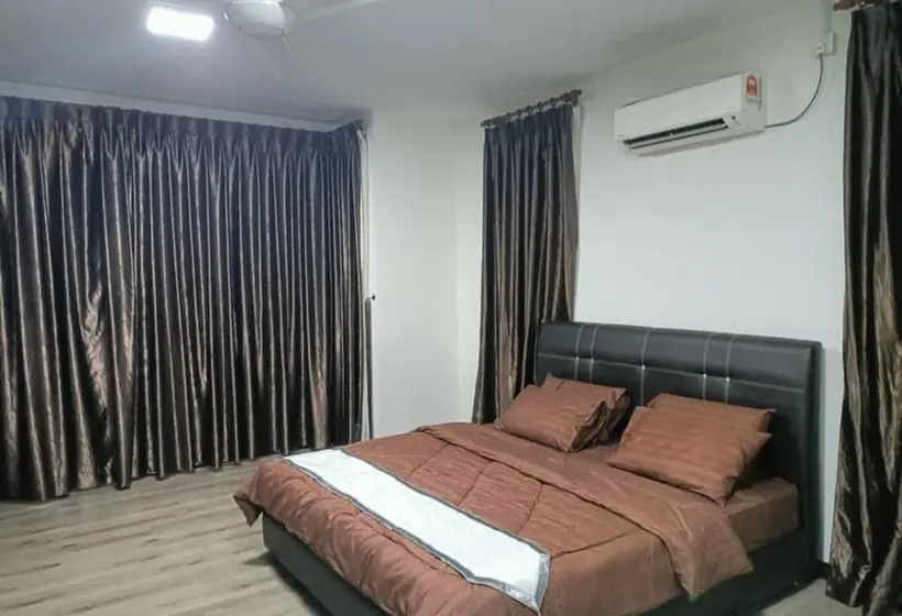 バス共有のスタンダードルーム, Oyo 90965 Lakut Valley Homestay
