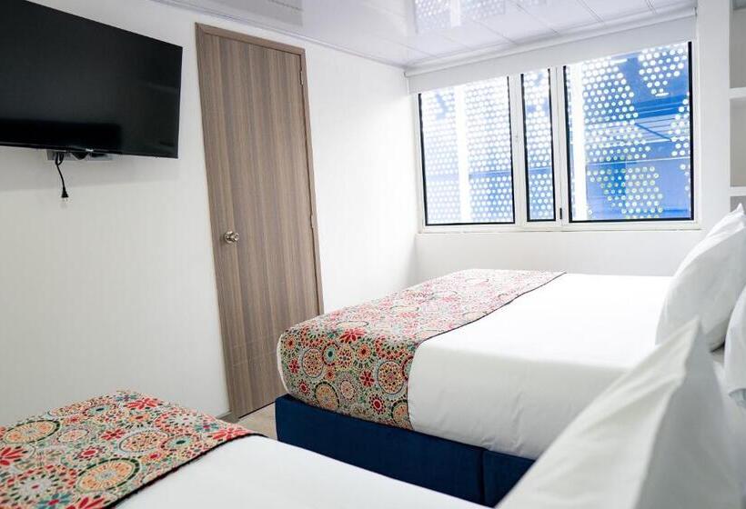 スタンダードルーム, Sky Blue