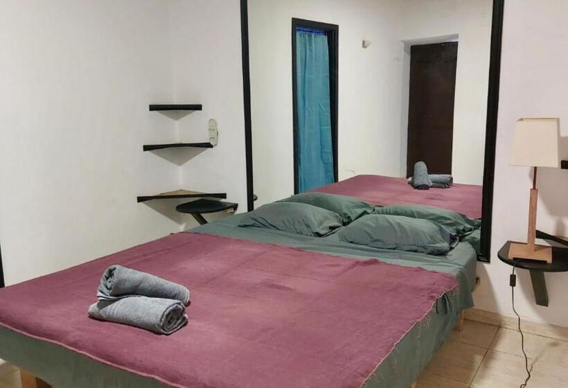 اتاق استاندارد, Lanzarote Hostel