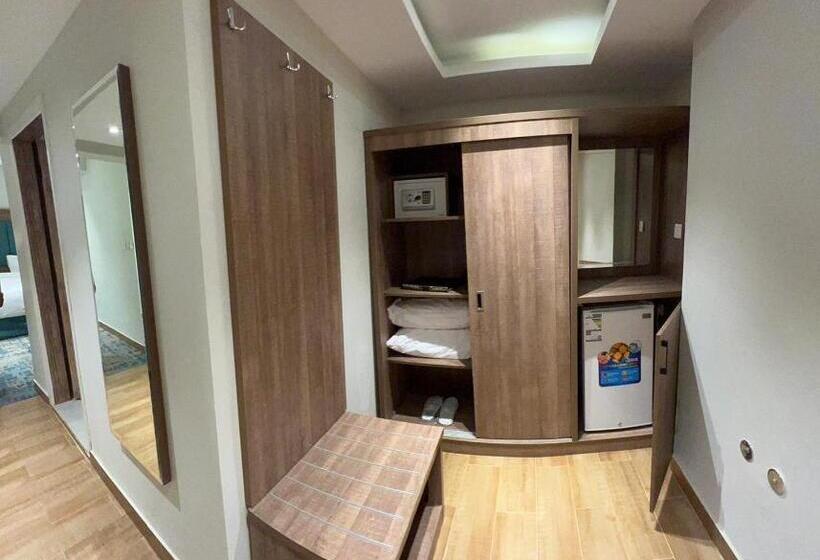 اتاق لوکس, فندق ليوان ان Liwan Inn