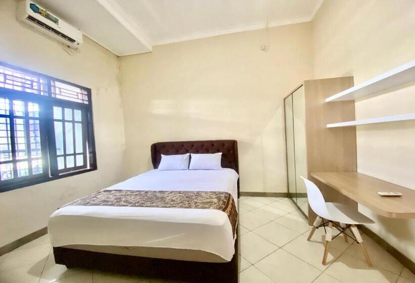 Номер Deluxe, Oyo 93838 Delia Inn Syariah