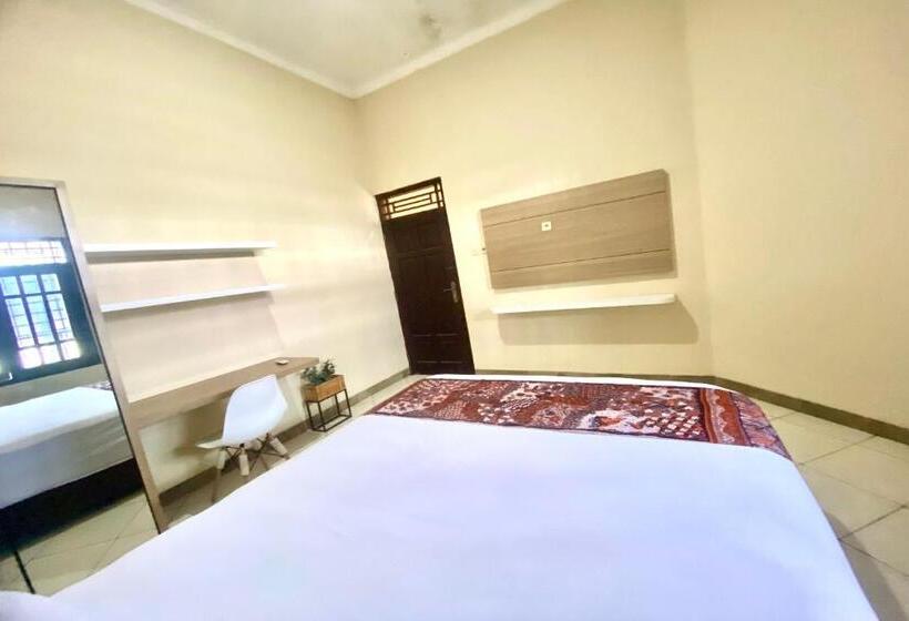 Номер Deluxe, Oyo 93838 Delia Inn Syariah