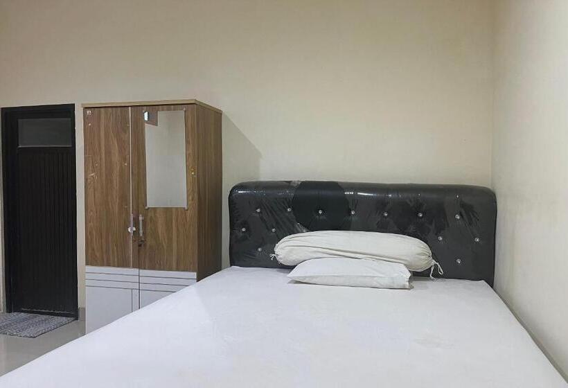 חדר סטנדרט, Oyo 93858 Kost Reski 2