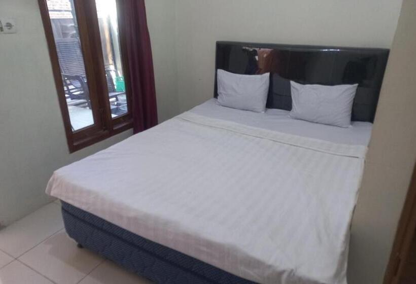 이코노미 룸, Spot On 93815 Chimi Rumah Kost