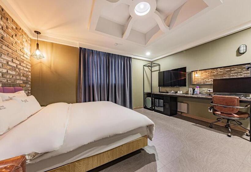 Номер Deluxe Кровать Кинг, Soseol Smith