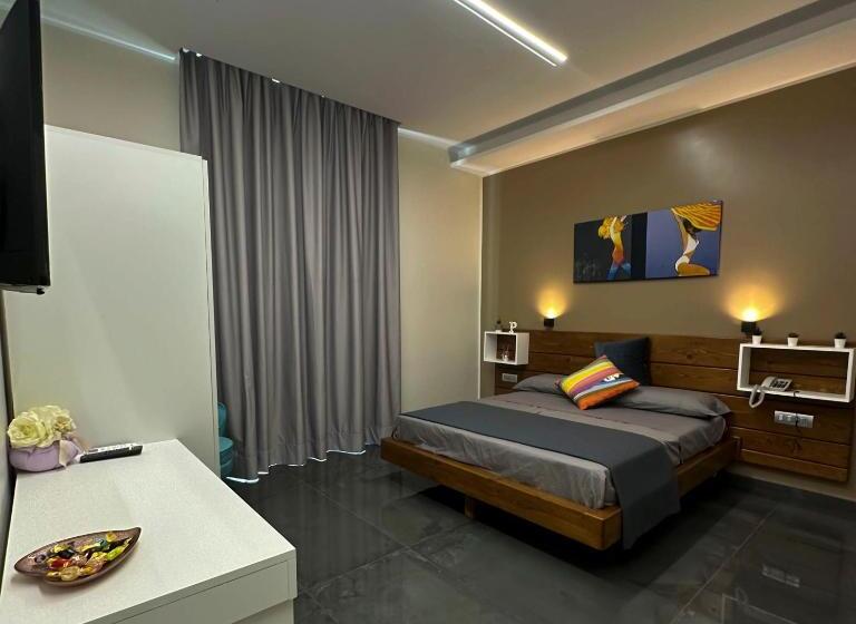 Номер Стандарт с Балконом, Brahma Luxury Rooms