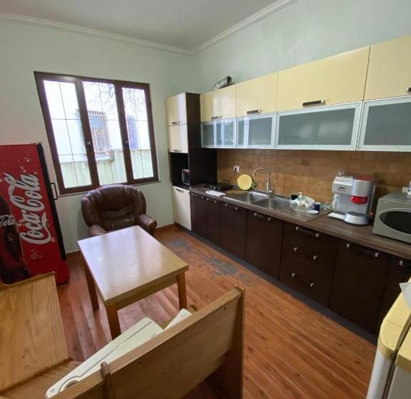 سرير فى غرفة مشتركه, Hostel Osho