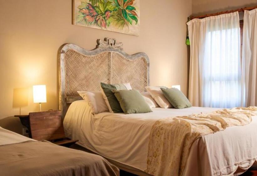 اتاق استاندارد سه نفره, La Pedrera Hotel Boutique, Raco