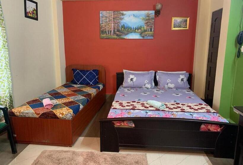 스탠다드 트리플 룸, Eastwood Guest House