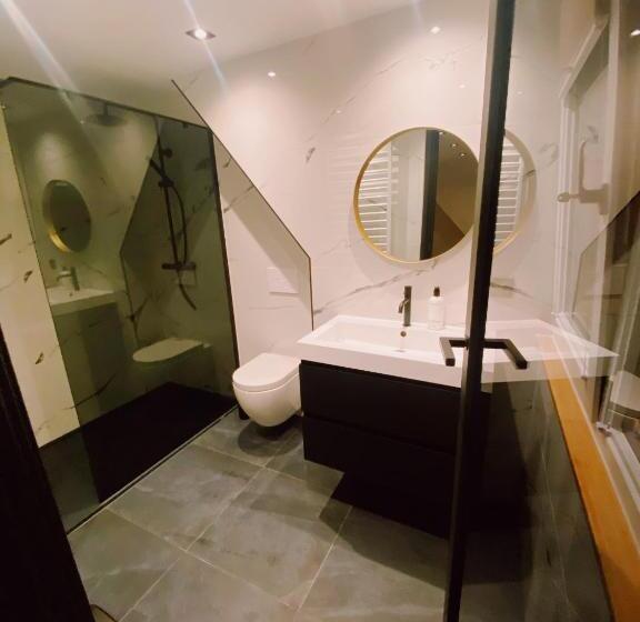 اتاق سوپریور, Long Beachs 3