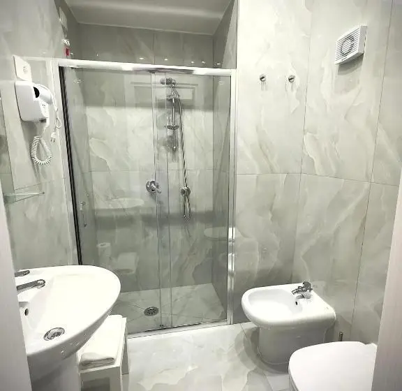 اتاق استاندارد با بالکن, Marvit Central Luxury