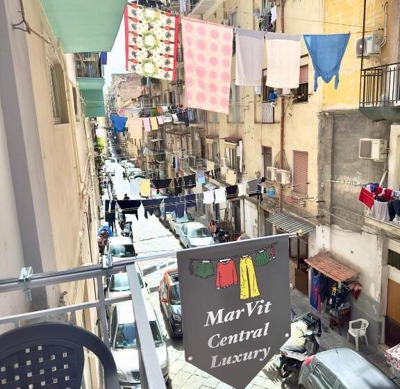 اتاق لوکس خانوادگی, Marvit Central Luxury