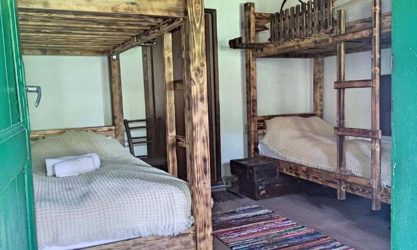 غرفة قياسية ثلاثية, Zellin House Of Inspiration