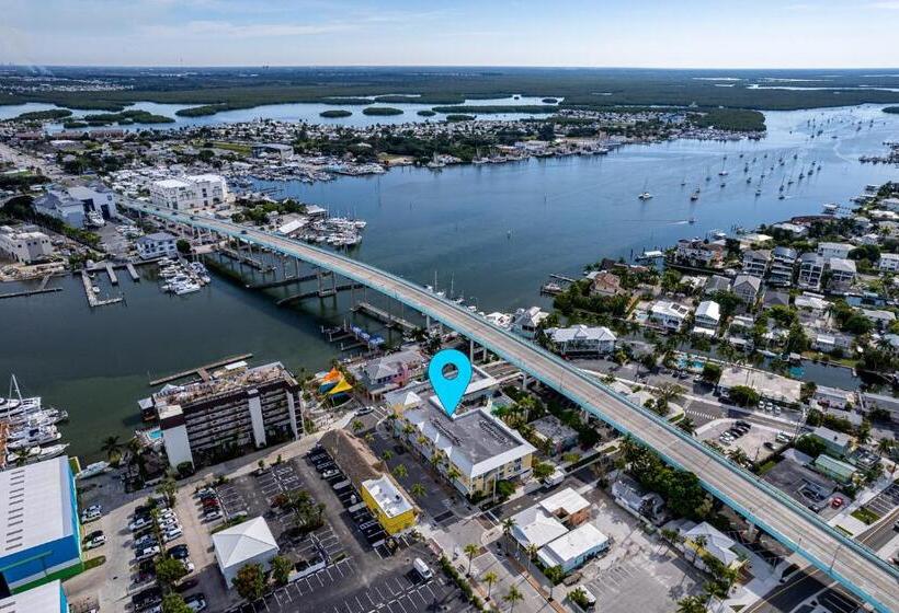 شقة غرفة نوم واحدة مزودة بشُرفة, Harbour House At The Inn 212