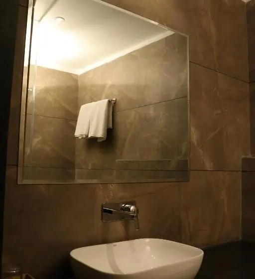 デラックスルーム, Crown Park Luxury