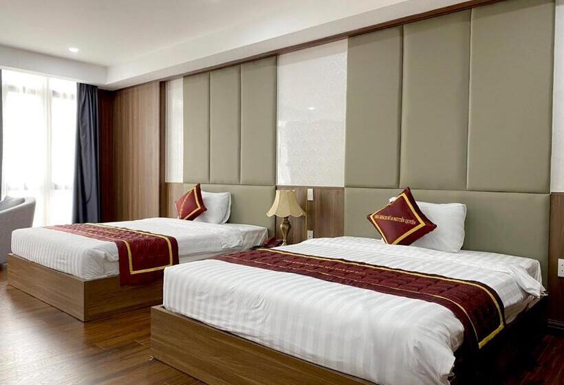 Deluxe Room, Nguyễn Quyền