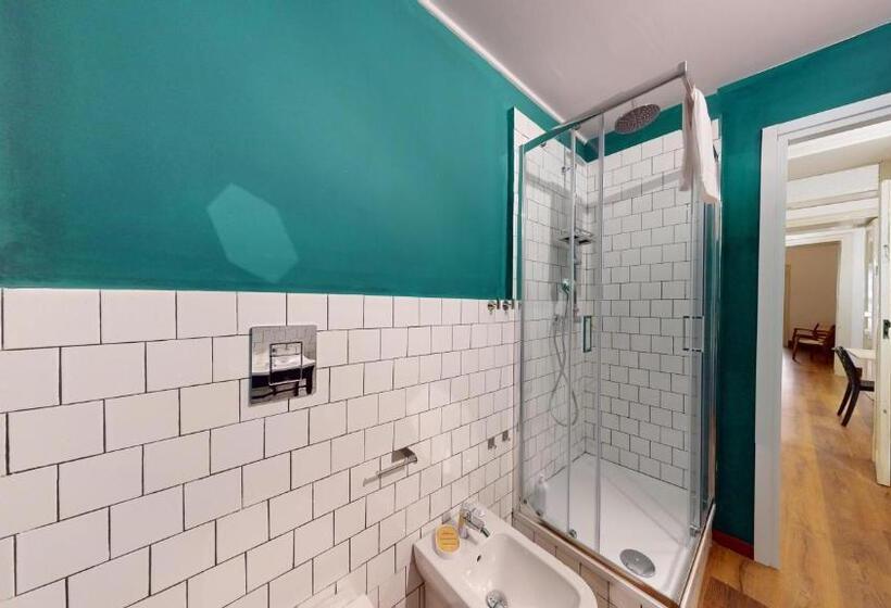 اتاق سوپریور, Ai Crociferi Affittacamere