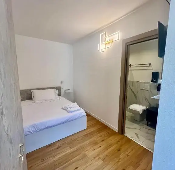 スタンダードシングルルーム, Business E Tourism Superior Rooms Con Bagno Privato Mascheretta Venezia Dolo