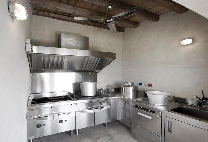 آپارتمان لوکس 1 خوابه, Tenuta Busulmone Con Piscina Val Di Noto Villa & Suits