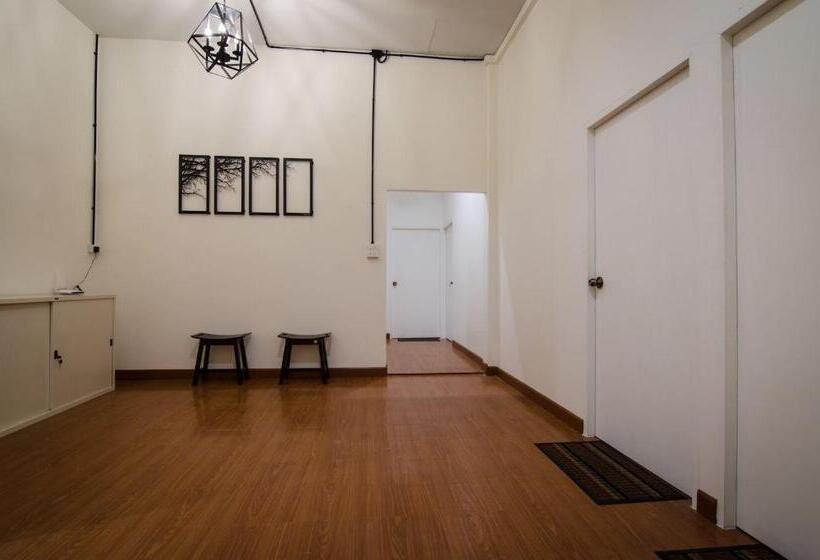 豪华房间, Three Hostel At Night Market Pakchong