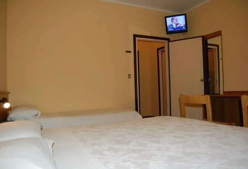 Standard Kolmen Hengen Huone, Albergo Motel Dosdè B&b
