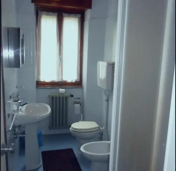 Standard-huone Jaettu Kylpyhuone, Albergo Motel Dosdè B&b