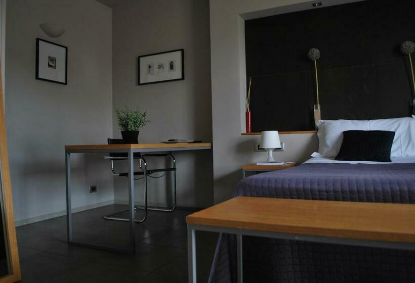 スタンダードトリプルルーム, B&b Habita